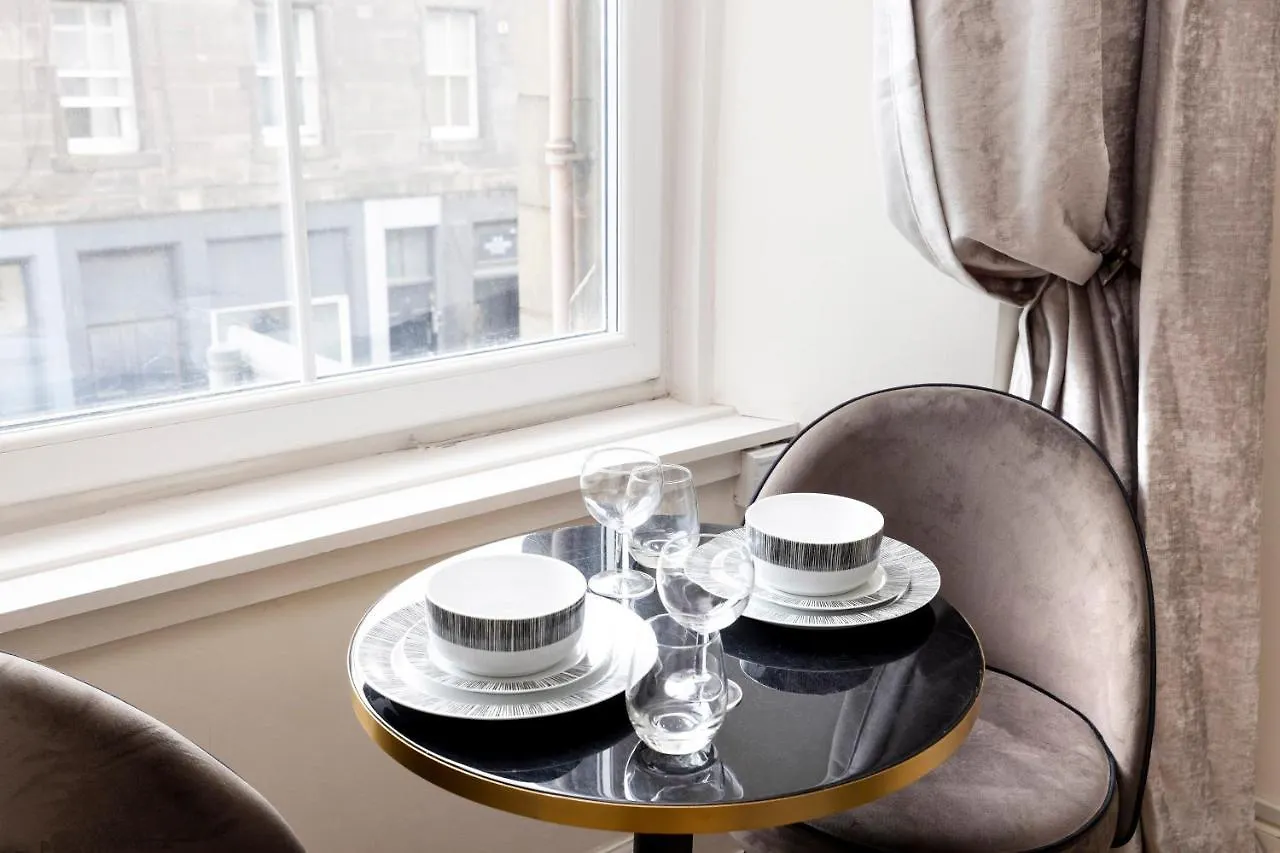 Joivy Attractive Flat Near Haymarket Station Apartment Edinburgh