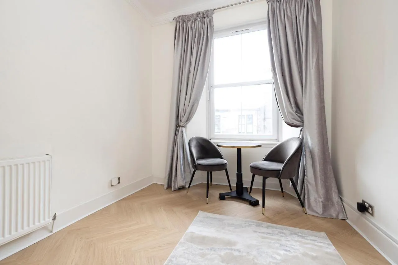 Apartmán Joivy Attractive Flat Near Haymarket Station Edinburgh 0*,  Velká Británie